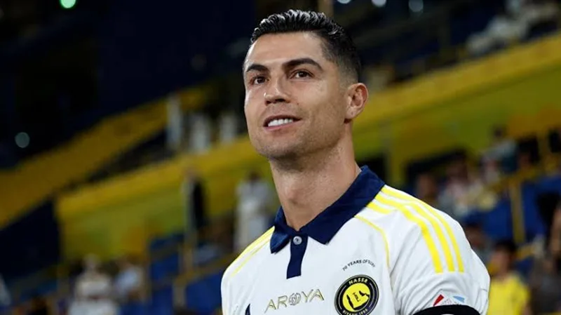 ronaldo o nuoc nao