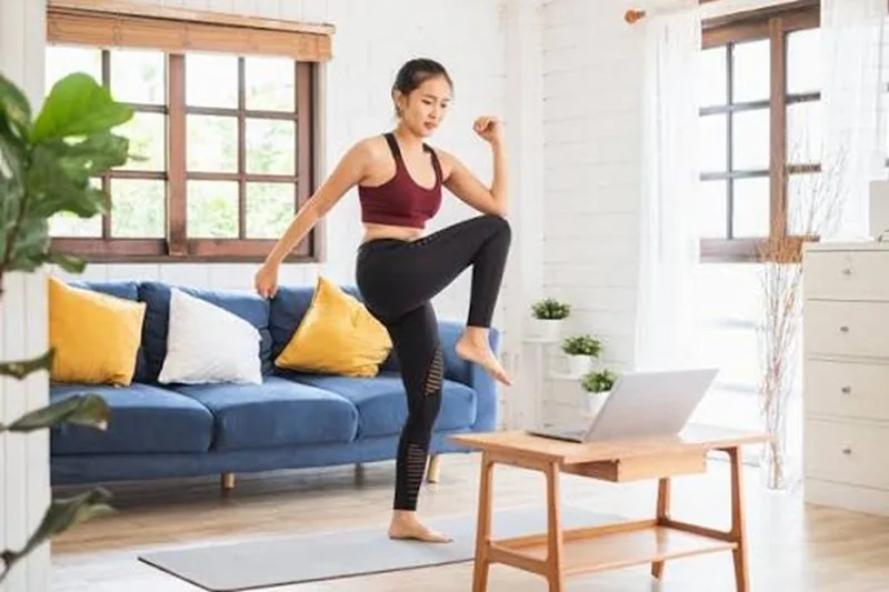 tap cardio tai nha cho nu